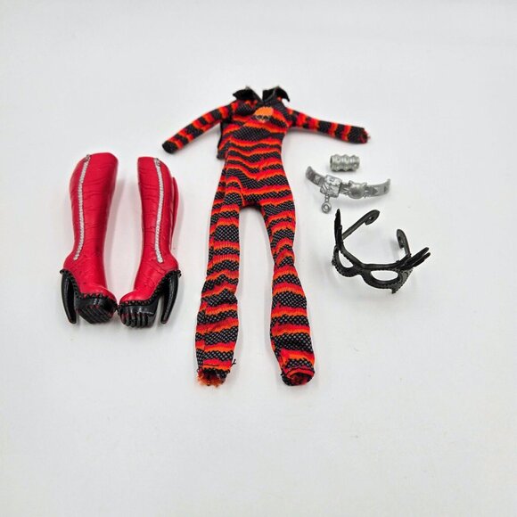 Monster High Toralei Stripe Power Ghouls Accessories Jumpsuit Mask Boots Belt Br - Picture 2 of 14